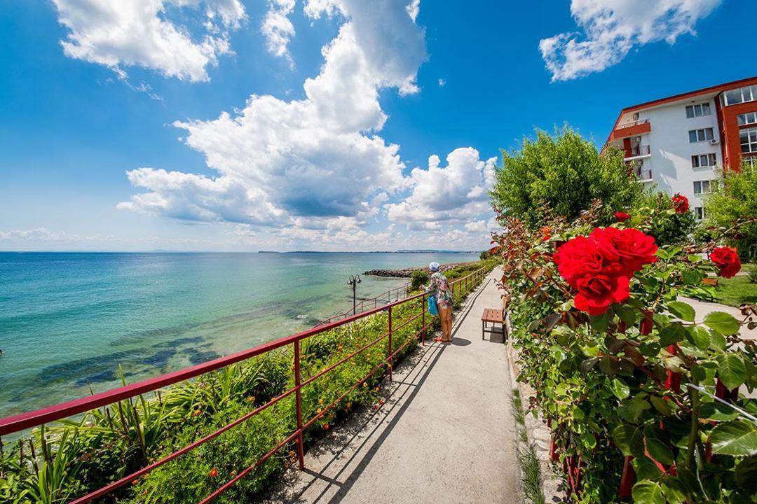 Panorama Marina Fort Beach - Premium Apartments Sea Viev Sveti Vlas Εξωτερικό φωτογραφία